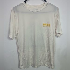 BASS Outdoor Never Worn - Shirt with Sun/ Mountain Size Small